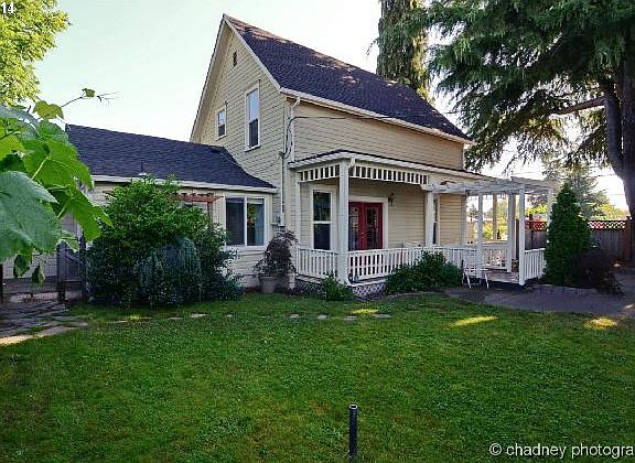 3rd image of 1902 Kauffman Ave