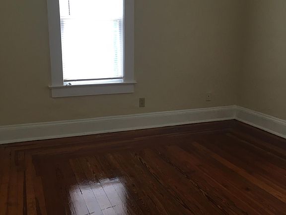 2nd image of 818 E Pine St