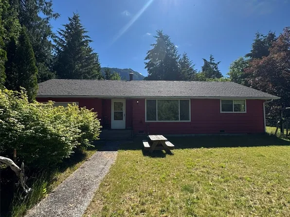 660 Commercial Avenue, Darrington, WA 98241