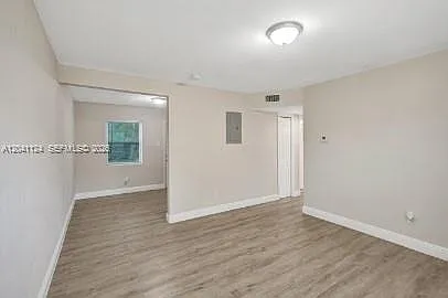 429 NW 9th Ave #3 — Photo 9