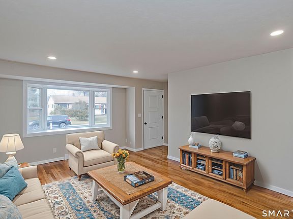 4th image of 2 Pearl St Extension