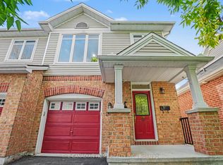 266 Parkin Cir, Ottawa, ON K1T 4G8