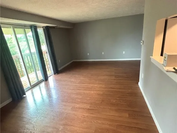 27512 Evergreen Run, Imperial, PA 15126