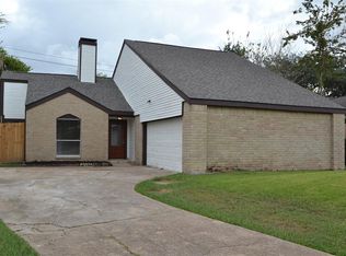 11555 Mulholland Dr, Stafford, TX 77477