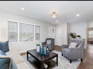 6714 Nieman Rd, Shawnee, KS 66203