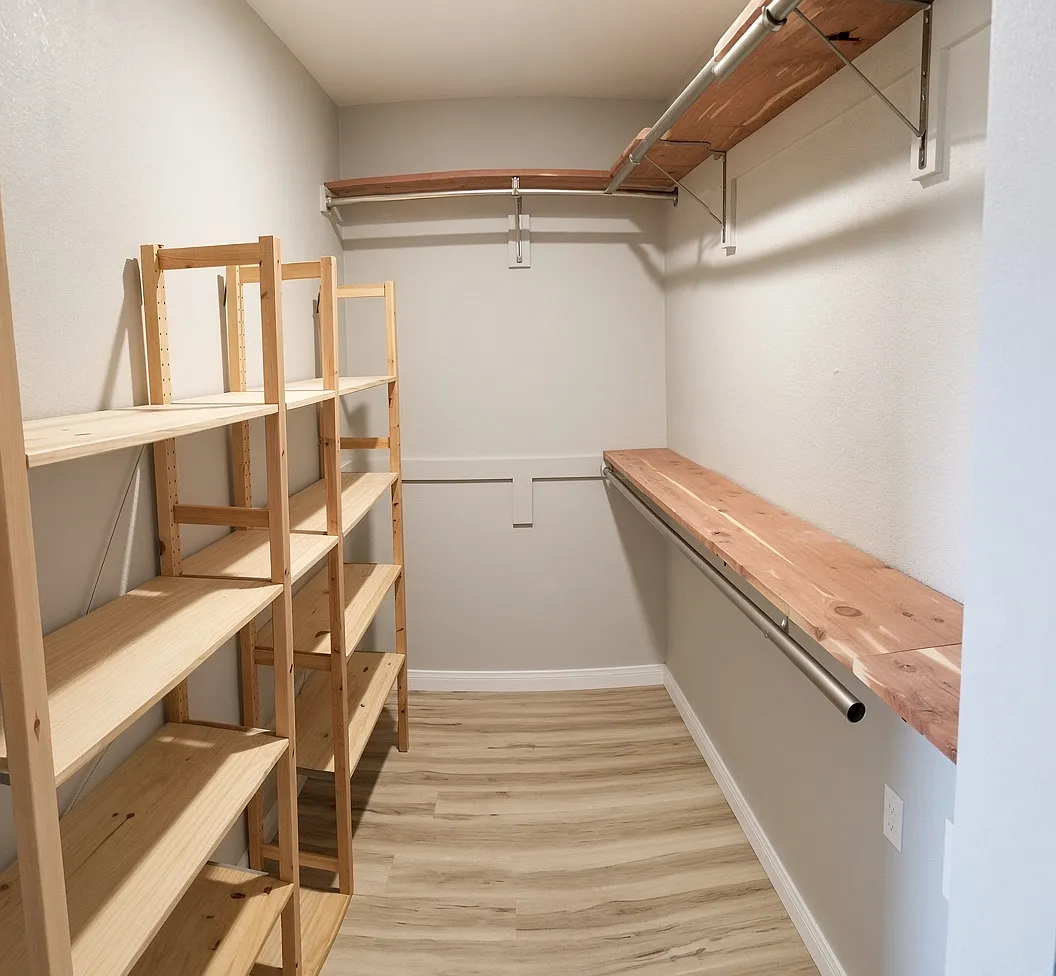 Studio, 500 sqft, $2,700 — Photo 4