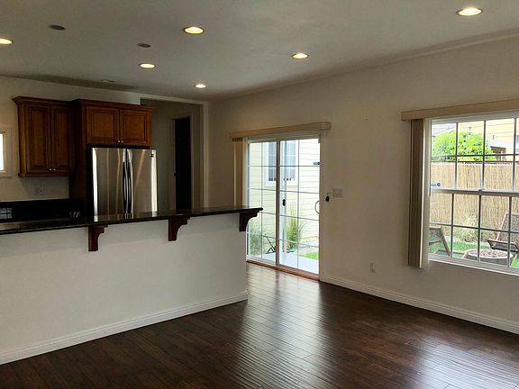 3rd image of 5423 Glen Ellen Pl
