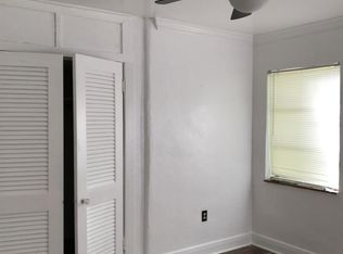 1069 47th St, Sarasota, FL 34234