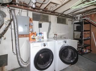 7 Hatlen Ave, Mount Prospect, IL 60056