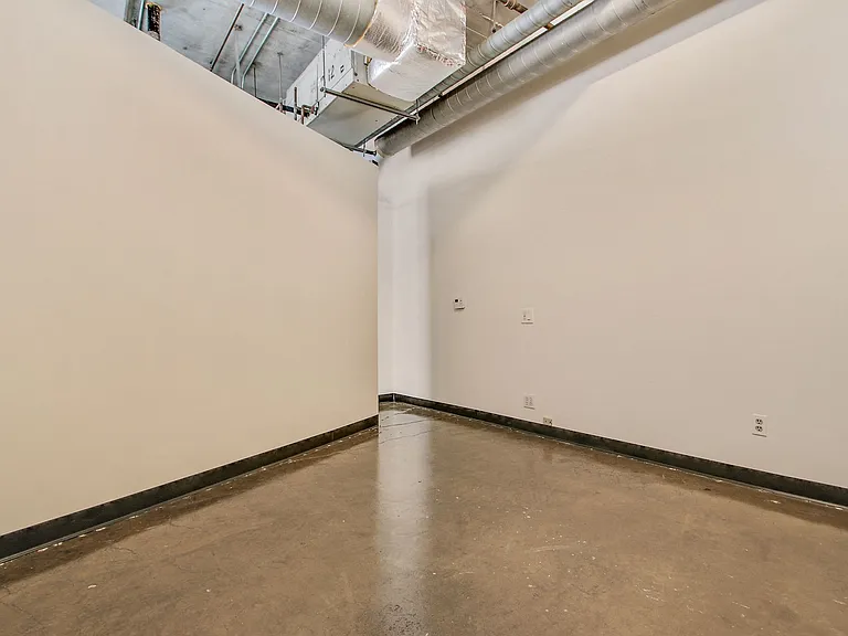 RiverFront live - Work Lofts — Photo 94