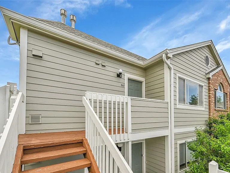 2850 Aurora Ave #301 — Photo 3