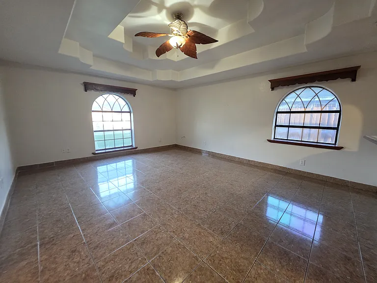 392 Ciruela Ln — Photo 3