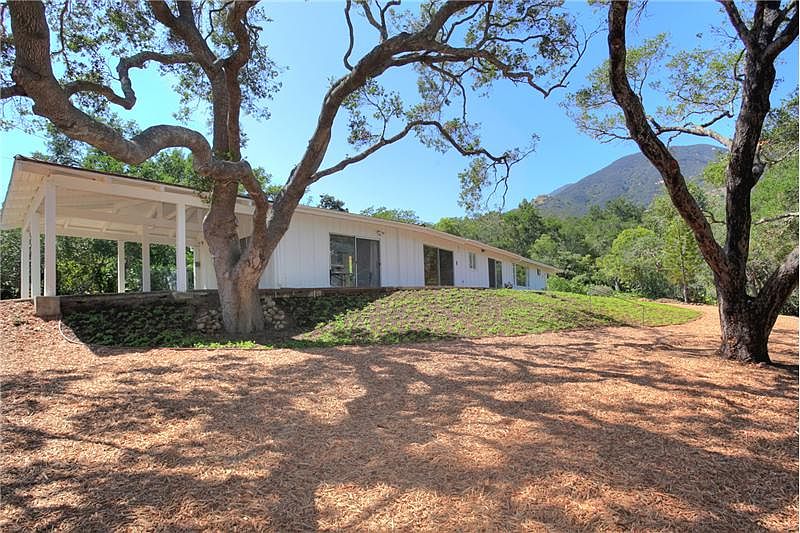 1st image of 802 Oak Grove Dr