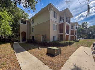 3921 SW 34th St APT 301, Gainesville, FL 32608
