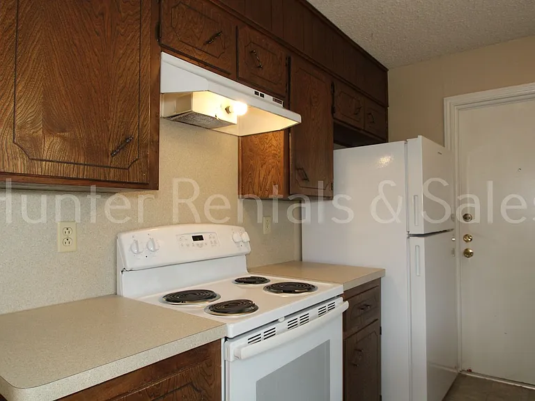 2810 Lawndale St — Photo 14