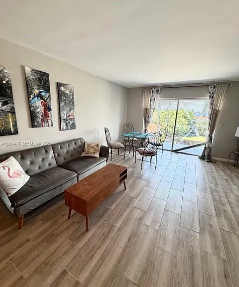 215 SE 3rd Ave #306C — Photo 5