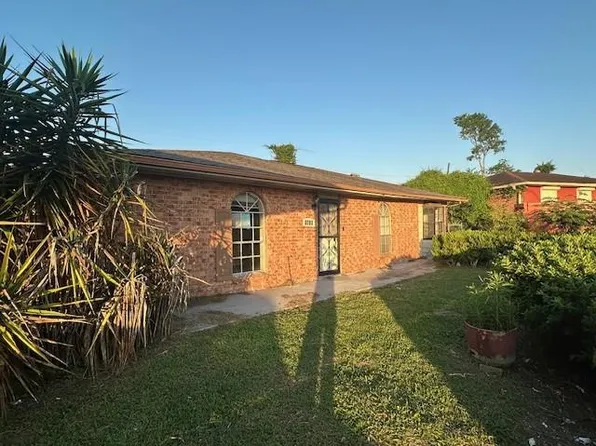 9416 Cabildo Ln, Westwego, LA 70094