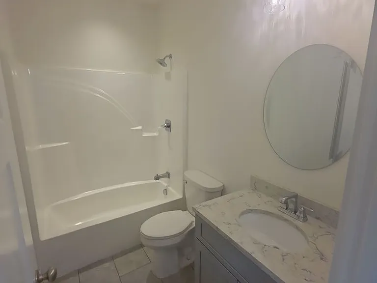 409 Juniper Dr — Photo 12