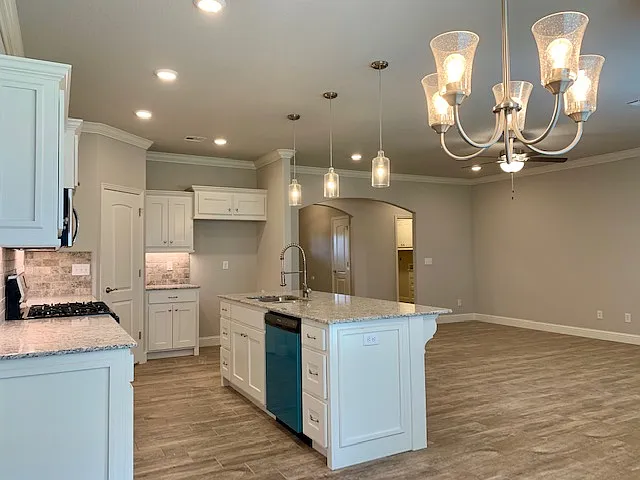 5601 Sapphire Dr — Photo 7