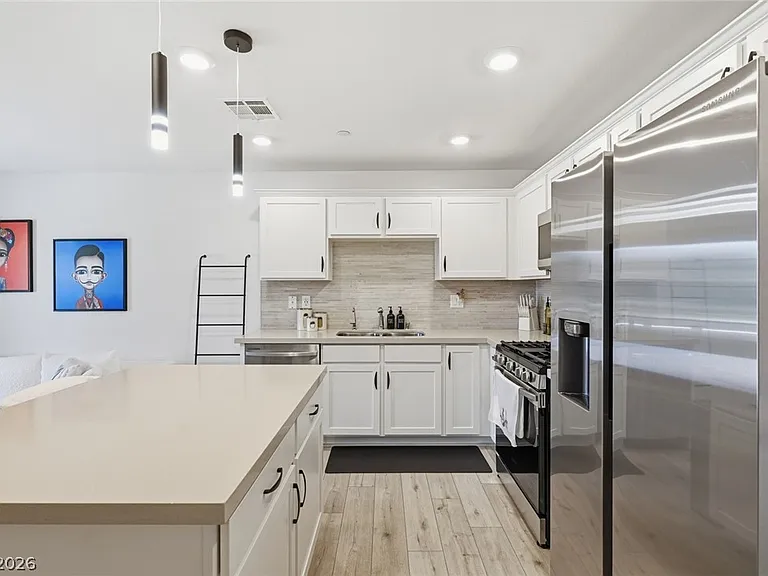 709 Pickled Pepper Pl — Photo 10