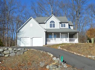 110 Epic Ct, East Stroudsburg, PA 18302