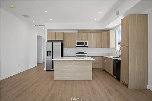 10053 Amestoy Ave Photo 1