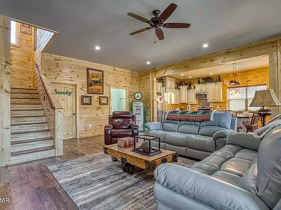 4th image of 604 Cherokee Orchard Rd