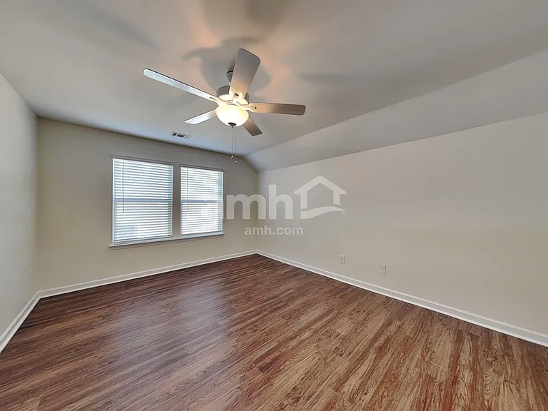 553 Camp Dr — Photo 10