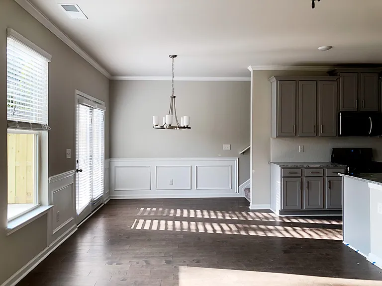2704 Shetley Creek Dr — Photo 7