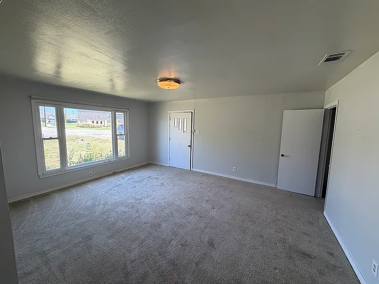 420 Barnes Bridge Rd — Photo 2