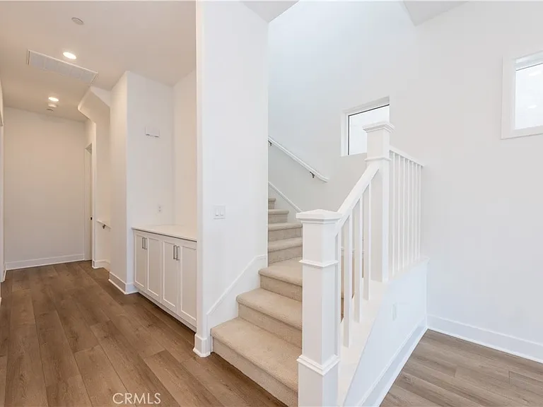 136 Seep — Photo 10