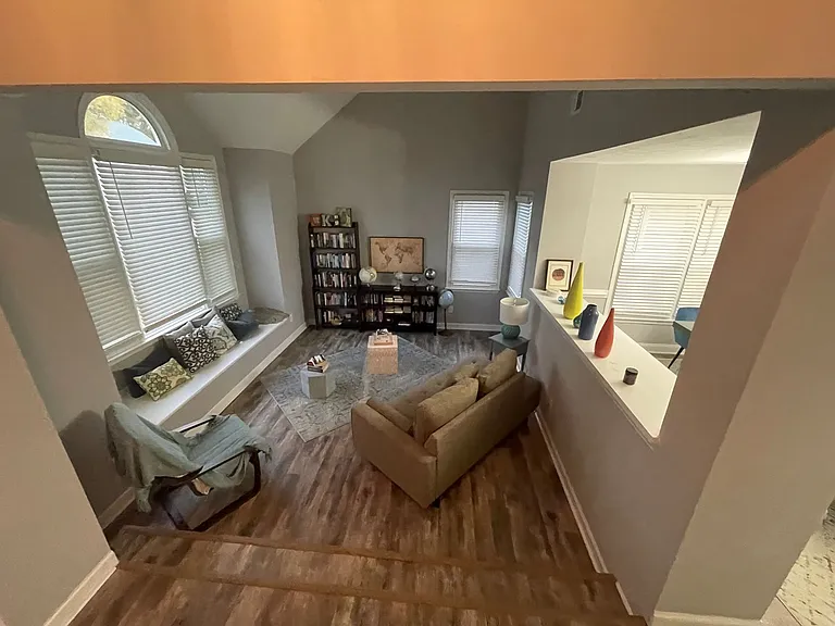 1022 Stillmeadows Ct — Photo 5