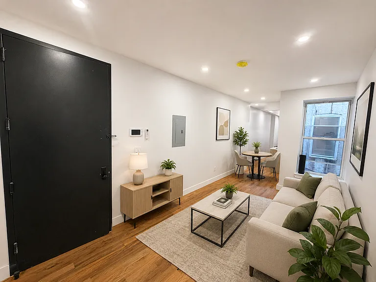 1856 Putnam Ave #1L — Photo 2