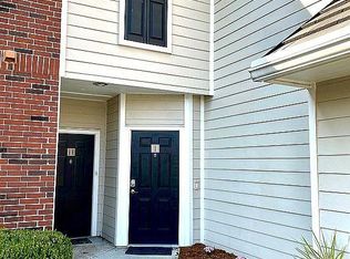 11608 Tomahawk Creek Pkwy APT I, Leawood, KS 66211