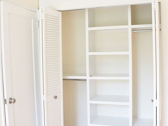 5th image of 531 E 78th St APT 5D