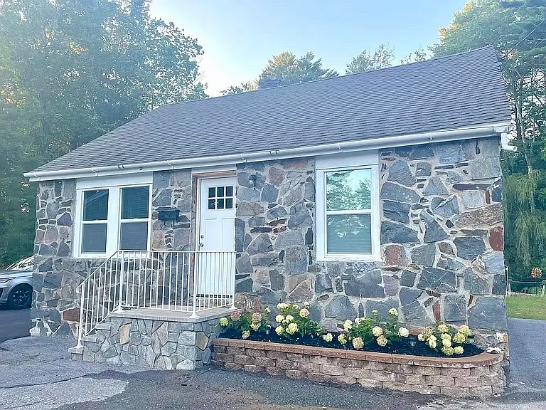 11 Benoit Ave — Photo 12