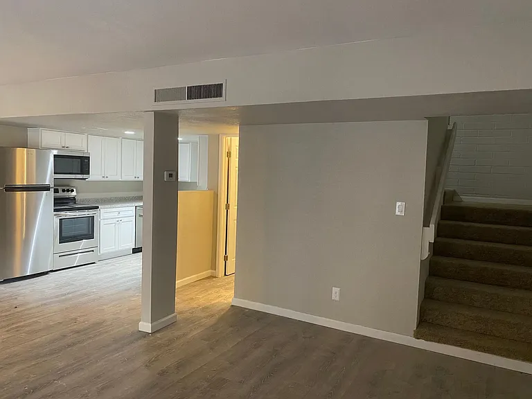 1815 W Tuckey Ln — Photo 68