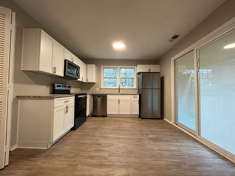 185 Springtree Rd #1 — Photo 3
