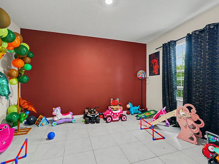 7088 King Creek Dr — Photo 8