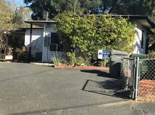 828 Mandarin Dr, Fallbrook, CA 92028