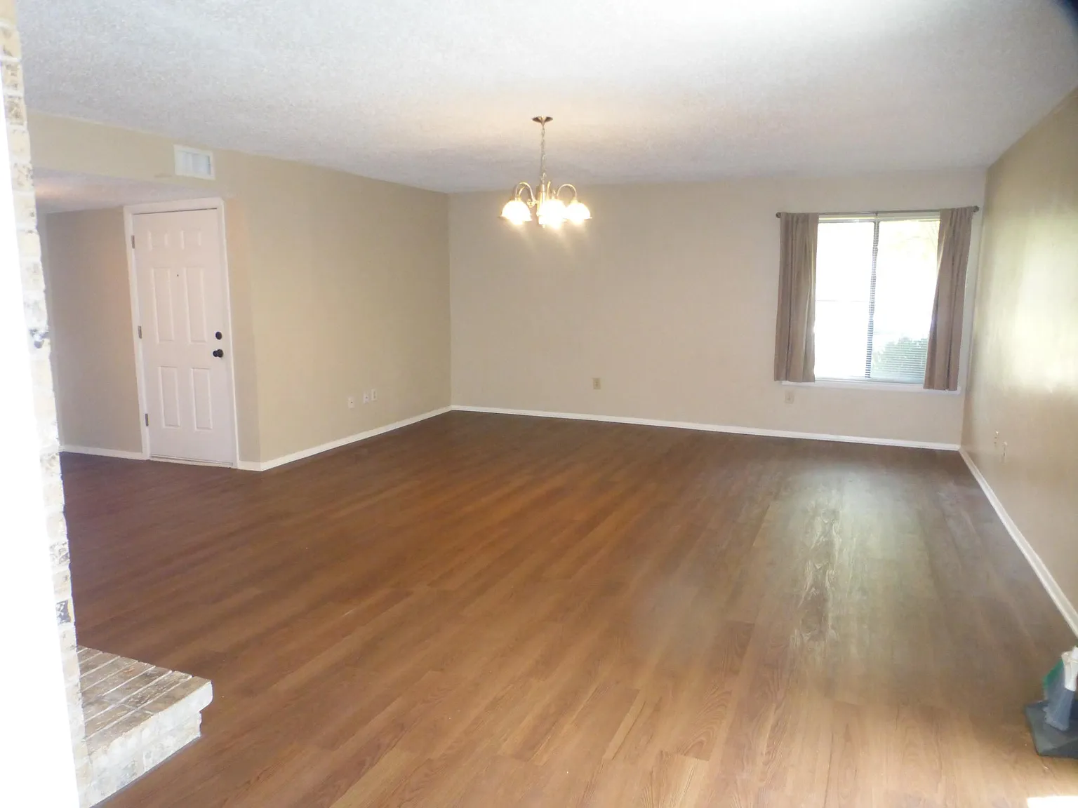2905 Raintree Dr — Photo 3