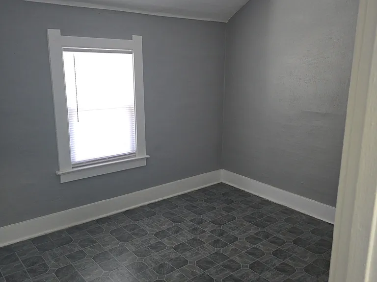 441 E Hudson St — Photo 9