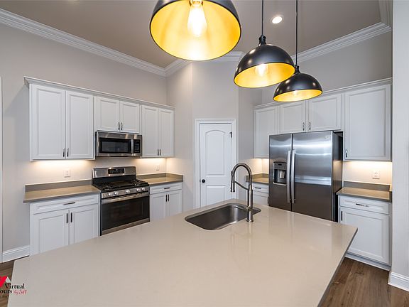 5th image of 331 Hummingbird Ln