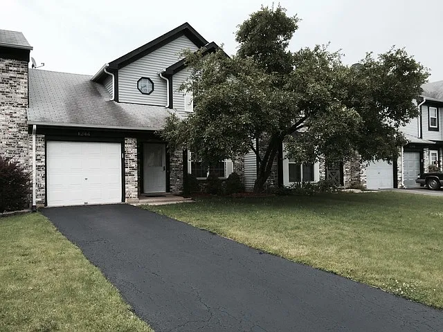 1244 Robin Dr photo 1