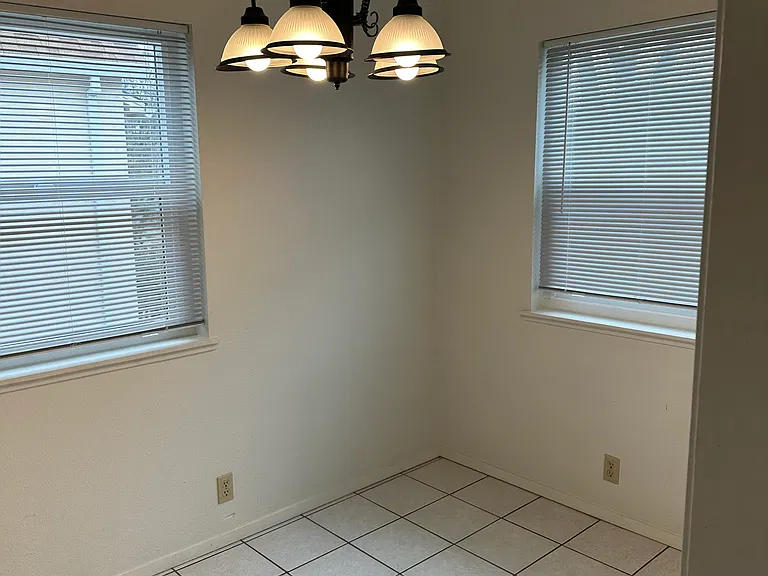 1811 Commercial Way #A — Photo 21
