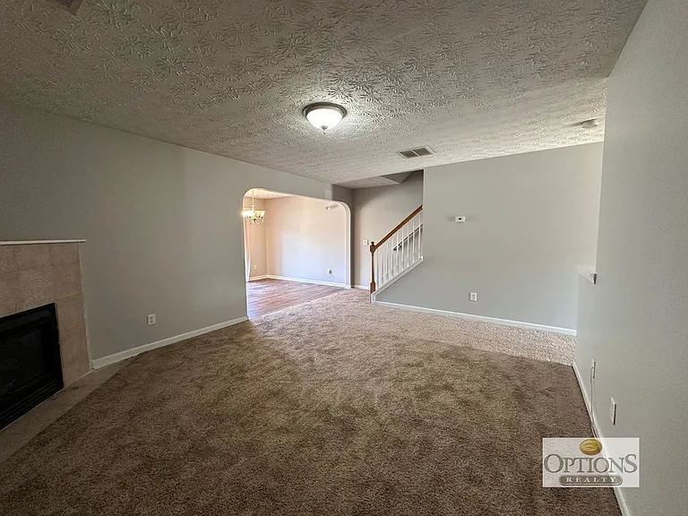 752 Georgetown Ct — Photo 7
