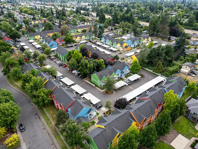 Lancaster Commons — Photo 19