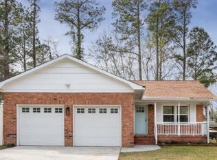 302 Hutson Dr, Summerville, SC 29483