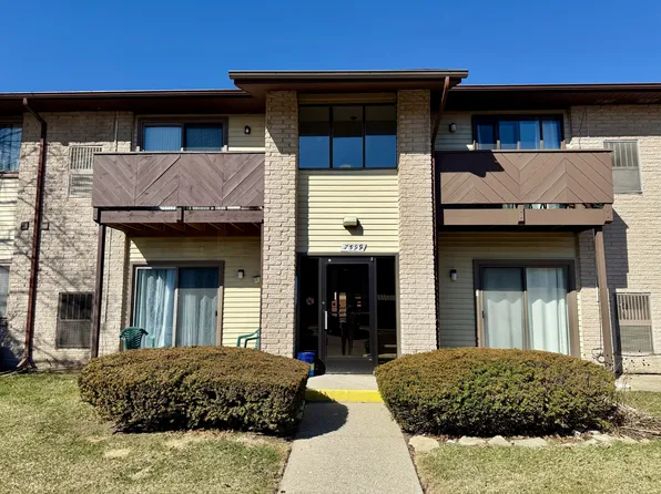 7599 Manor Cir APT 203, Westland, MI 48185
