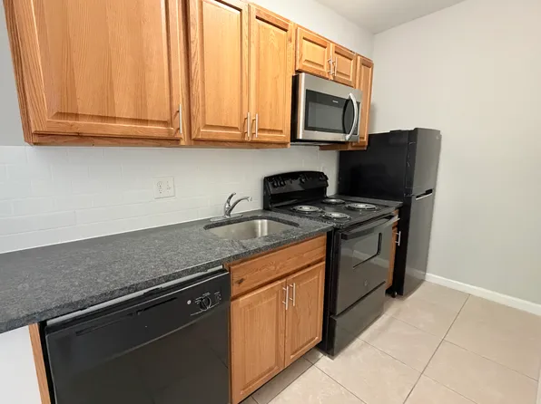 1009 W Main St APT 3, Norristown, PA 19401